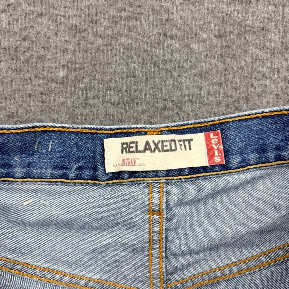 Levi's 550 Relaxed Fit Men's Jeans 38x30 Medium Wash‎ Blue Denim 550-0216